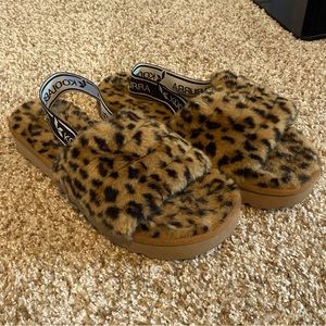 Koolaburra By Ugg Cheetah Patterned Slippers.